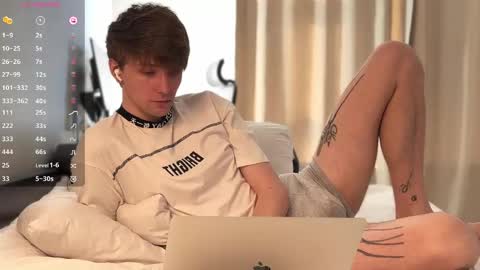 alex_schafer online show from May 8, 4:57 am