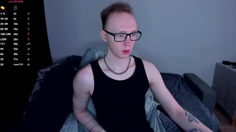 alex_silent online show from April 25, 3:31 pm