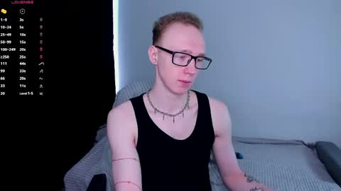 alex_silent online show from May 14, 9:51 am