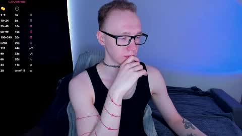 alex_silent online show from April 30, 9:05 am