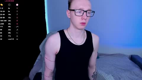 alex_silent online show from May 19, 12:11 pm