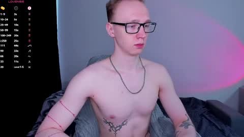 alex_silent online show from May 7, 9:20 am