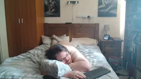 alex_tng_logan online show from May 9, 9:54 am