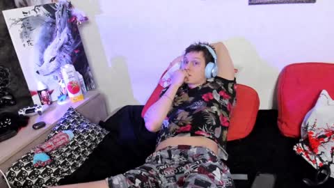 Alex WandHot online show from January 19, 1:33 pm
