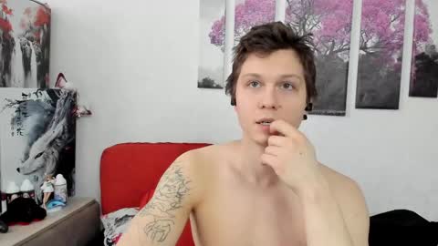 Alex WandHot online show from March 4, 6:37 am
