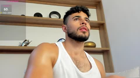 alex_wolf05 online show from April 18, 7:07 pm