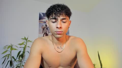 x   online show from March 25, 6:12 pm