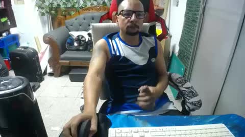 Snapshot of alexamdergal chatting on December 12, 5:15 pm Alexamdergal online show from December 12, 5:15 pm