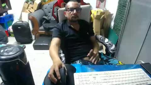 Snapshot of alexamdergal chatting on December 2, 10:21 pm Alexamdergal online show from December 2, 10:21 pm