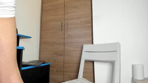 Snapshot of alexander__lips chatting on October 11, 10:36 pm alexander__lips online show from October 11, 10:36 pm