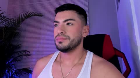 Snapshot of alexander_diiaz chatting on September 12, 10:37 am Alexander Diaz online show from September 12, 10:37 am