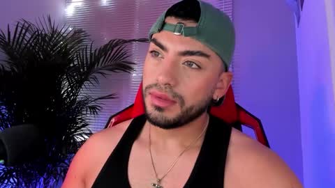 Snapshot of alexander_diiaz chatting on September 19, 5:35 pm Alexander Diaz online show from September 19, 5:35 pm