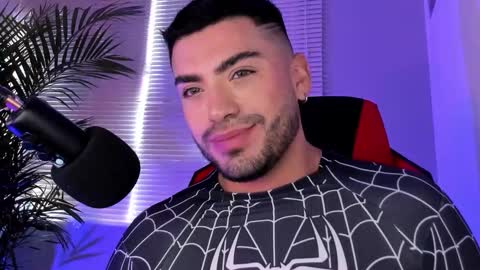 Snapshot of alexander_diiaz chatting on September 9, 1:43 pm Alexander Diaz online show from September 9, 1:43 pm