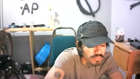 Snapshot of alexandergooddick12 chatting on January 1, 4:18 am aspissus online show from January 1, 4:18 am