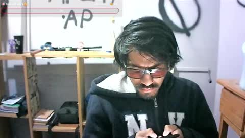 Snapshot of alexandergooddick12 chatting on January 3, 6:44 am aspissus online show from January 3, 6:44 am