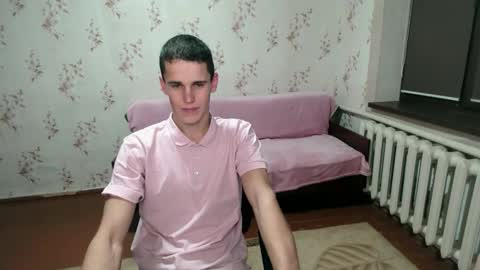 Snapshot of alexanderstrongs chatting on December 23, 8:47 pm alexanderstrongs online show from December 23, 8:47 pm