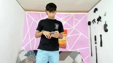 Snapshot of alexandluke1 chatting on January 26, 7:09 pm chicos hot online show from January 26, 7:09 pm