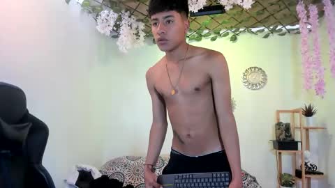 Snapshot of alexandluke1 chatting on September 9, 3:22 pm chicos hot online show from September 9, 3:22 pm