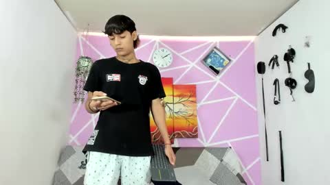 Snapshot of alexandluke1 chatting on February 4, 7:11 pm chicos hot online show from February 4, 7:11 pm