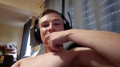 Snapshot of alexbrotkopf chatting on September 18, 11:01 am Alex online show from September 18, 11:01 am