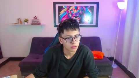 alex online show from June 19, 4:12 pm