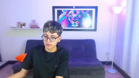 alex online show from April 18, 7:07 pm