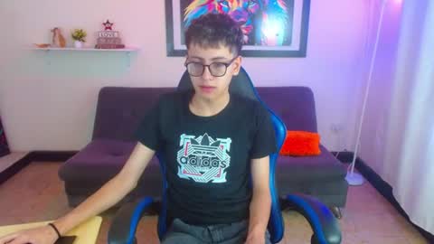 alex online show from June 10, 2:18 pm