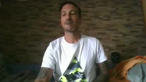 Snapshot of alexdelarge23 chatting on October 31, 2:20 pm alexdelarge23 online show from October 31, 2:20 pm