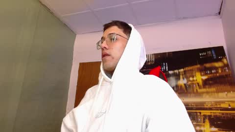 alexgiraldo__ online show from April 19, 12:15 pm