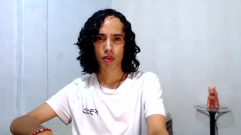Alexis online show from May 19, 9:04 am