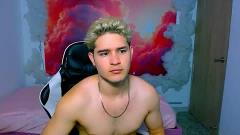 Alex online show from November 28, 8:11 pm