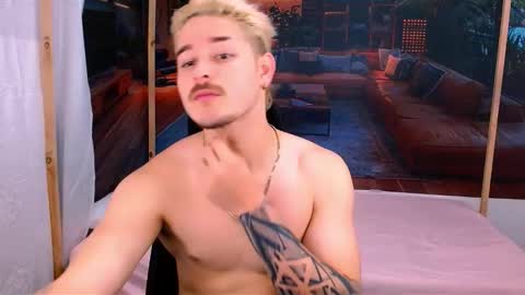 Alex online show from October 31, 7:39 pm