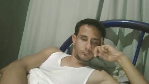 Snapshot of alextico1 chatting on December 17, 5:18 am Alex online show from December 17, 5:18 am