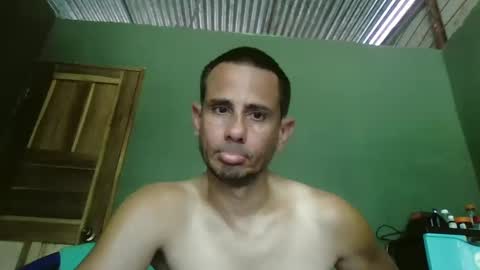 Snapshot of alextico1 chatting on October 14, 6:48 pm Alex online show from October 14, 6:48 pm