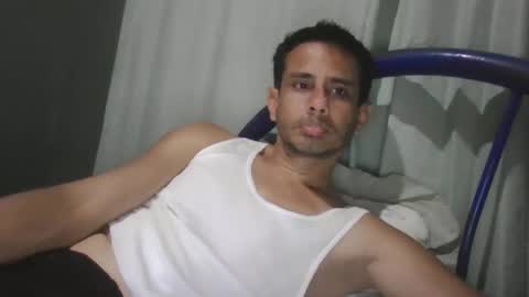 Snapshot of alextico1 chatting on December 7, 5:26 am Alex online show from December 7, 5:26 am