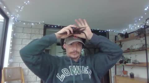 Snapshot of alexx1169 chatting on February 17, 6:09 am Alex online show from February 17, 6:09 am
