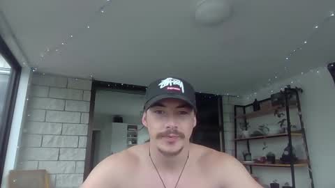 Snapshot of alexx1169 chatting on January 9, 1:50 am Alex online show from January 9, 1:50 am