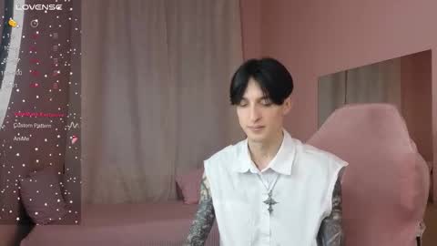 Snapshot of alexxone_ chatting on September 16, 12:50 pm Alex online show from September 16, 12:50 pm