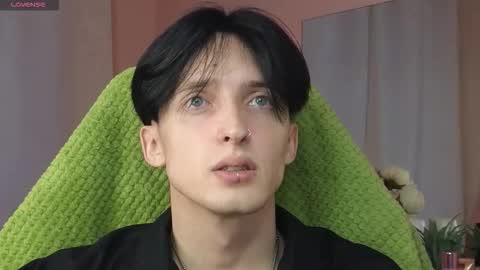 Snapshot of alexxone_ chatting on September 15, 12:39 pm Alex online show from September 15, 12:39 pm