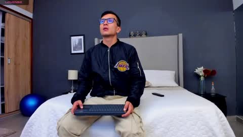 Alexo Rossie online show from January 4, 1:10 pm