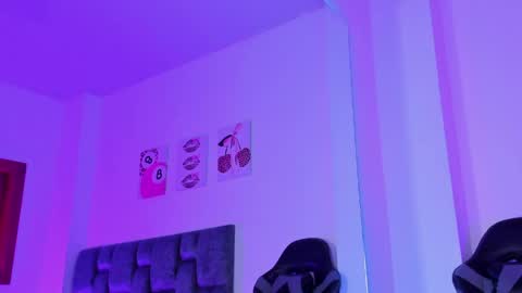 alexxus_smith online show from April 29, 6:14 pm