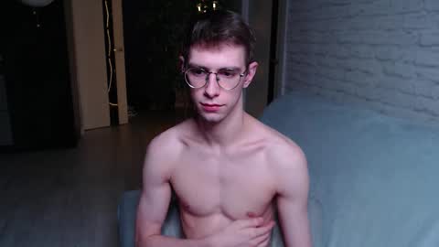 Snapshot of alfie_evanss chatting on September 27, 3:26 am Alfie online show from September 27, 3:26 am