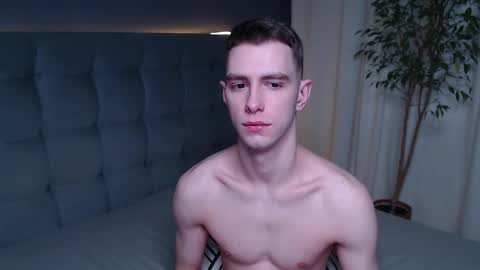 Alfie online show from March 31, 4:14 am