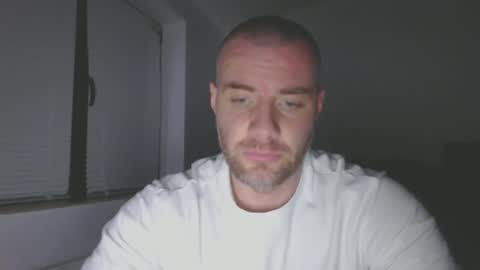 alfiesolomons87 online show from February 27, 7:46 pm