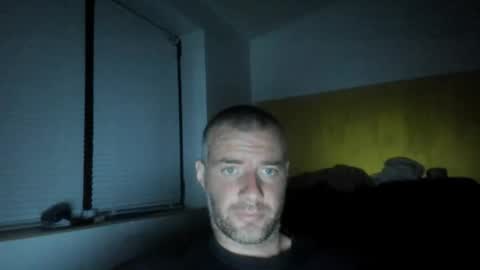 alfiesolomons87 online show from May 22, 7:52 pm