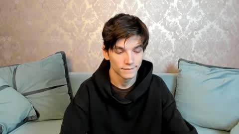 Snapshot of alfred_joness chatting on October 8, 7:13 am Alfred online show from October 8, 7:13 am
