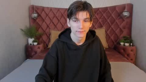 Alfred online show from October 28, 7:00 am