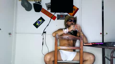 alfredopantuso online show from April 1, 12:45 am