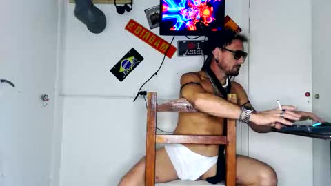 alfredopantuso online show from April 6, 5:08 am