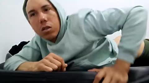 algris1997 online show from February 23, 6:37 am